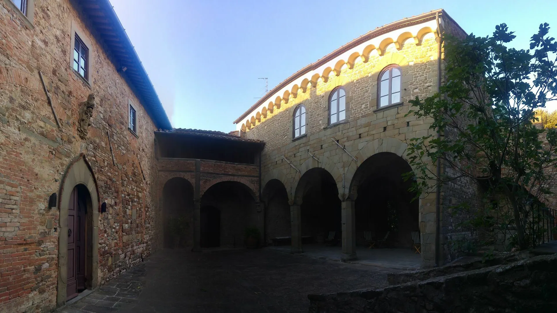 Castello Di Mugnana Hotel